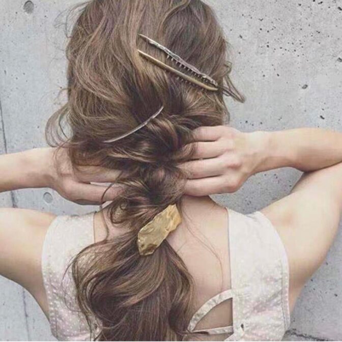 ヘアアクセサリー　コーム　メタルコーム　ゴールド　ヘアアレンジ　女性